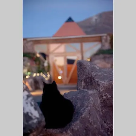 Tranquila Tierra - Eco Retreat Artis Tirma 아파트